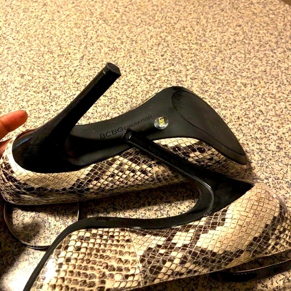 BCBG Generation   stilettos - Picture 8 of 8